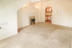 LIVING ROOM- click for photo gallery
